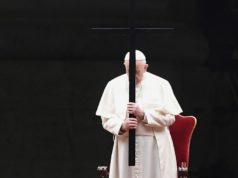 El papa Francisco pide facilitar ingreso de la ayuda internacional a Venezuela