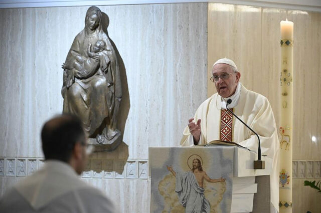 Papa Francisco dedica misa al gremio de la enfermería