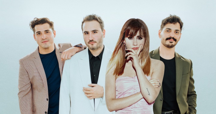 Aitana y Reik luchan contra sus "Enemigos"
