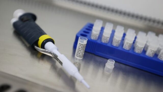 El Sumario - Industria Farmacéutica se muestra Optimista ante una Posible Vacuna Contra el COVID-19 en 2020