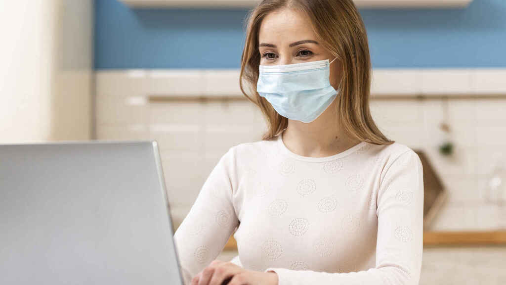 Universidades británicas aseguran que uso de mascarillas faciales en lugares públicos reduce el contagio