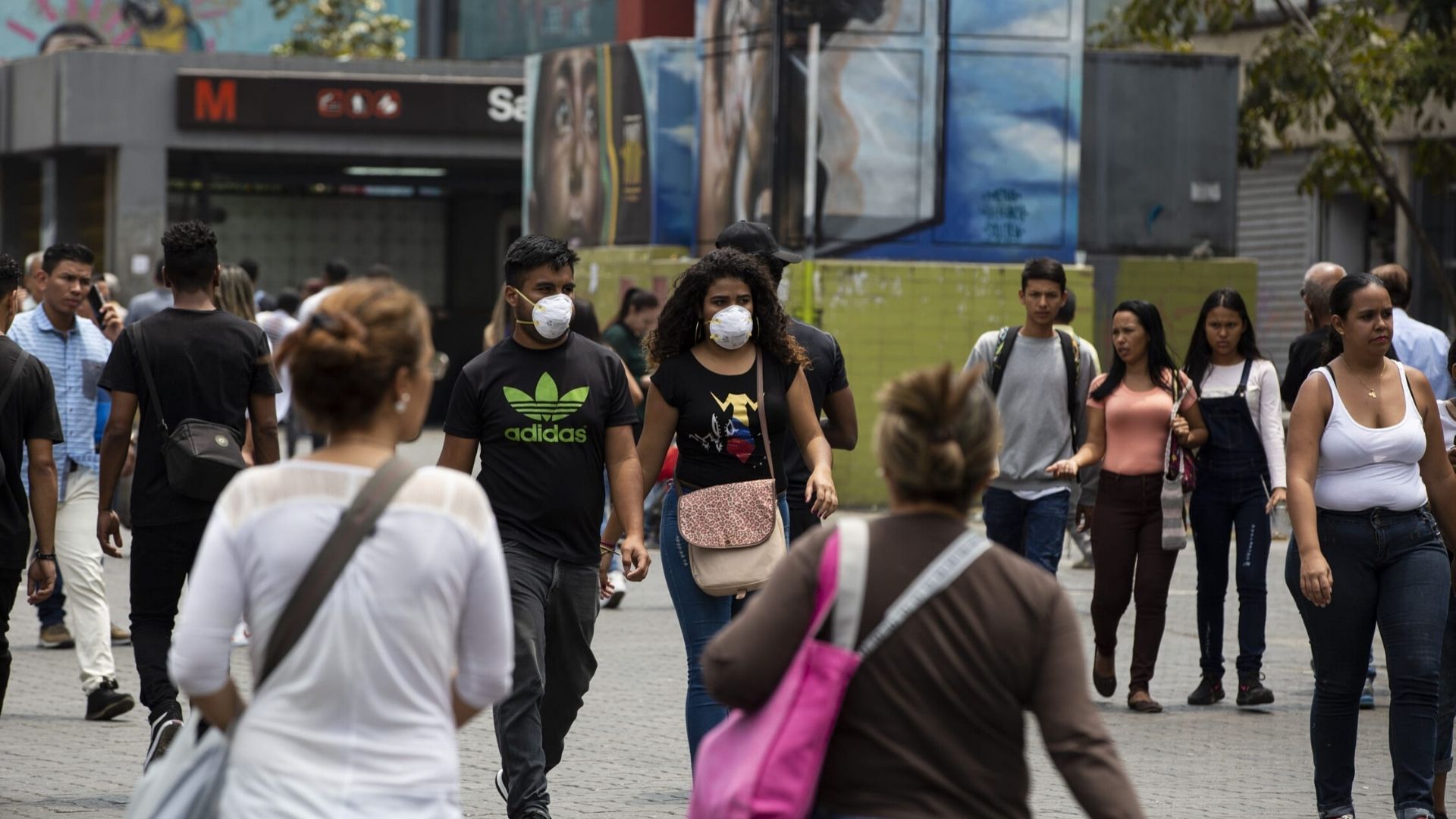 Gobierno de Maduro mantendrá la cuarentena radical en 12 estados