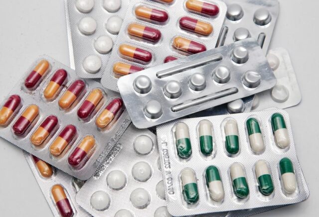 En Reino Unido investigan si el ibuprofeno ayuda en el tratamiento contra el coronavirus-el sumario