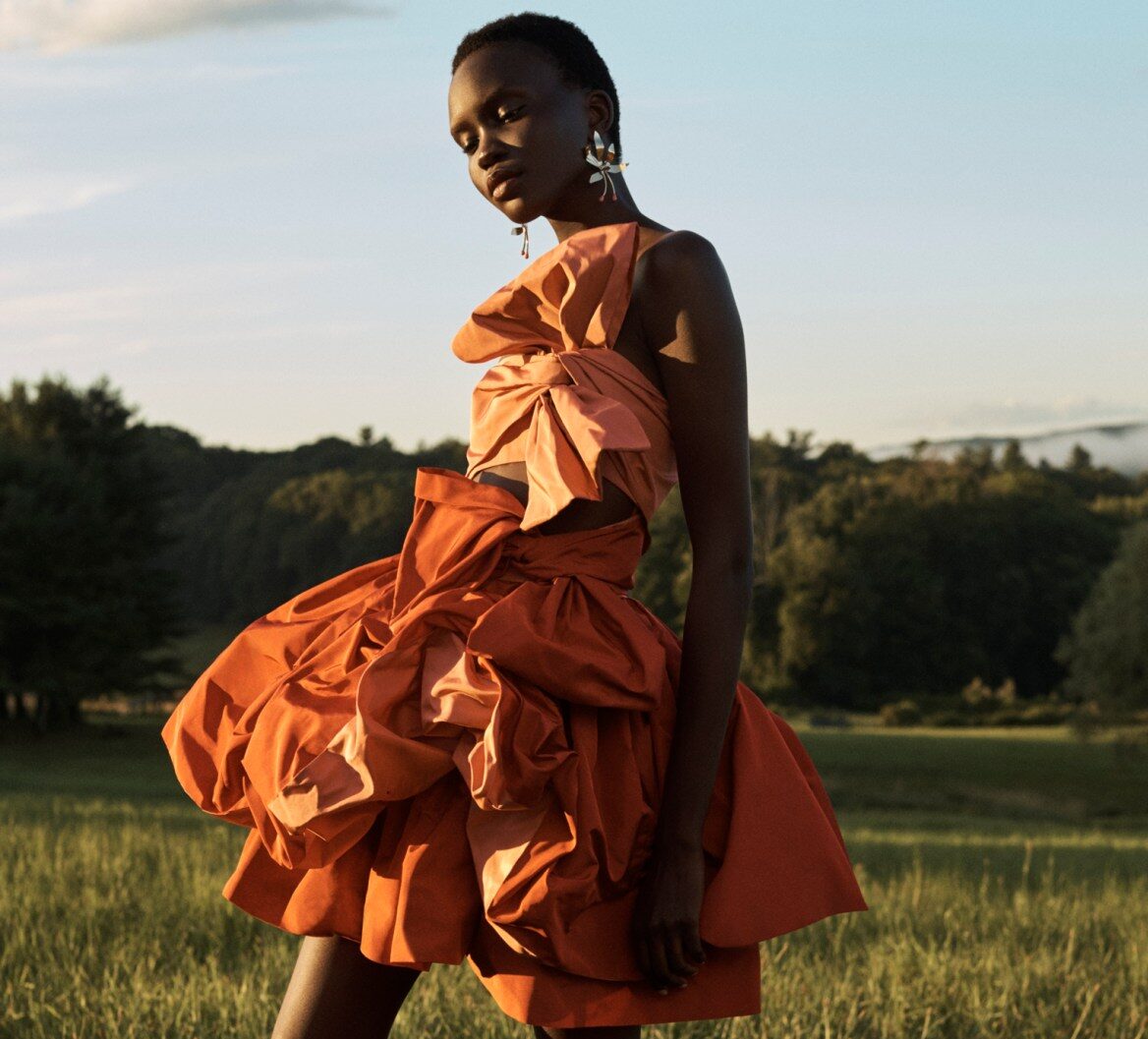 Carolina Herrera Presenta un Adelanto de su Colección Primavera 2021 | El  Sumario