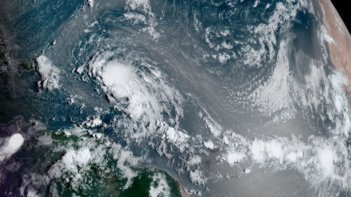 La tormenta Laura causa lluvias en Puerto Rico