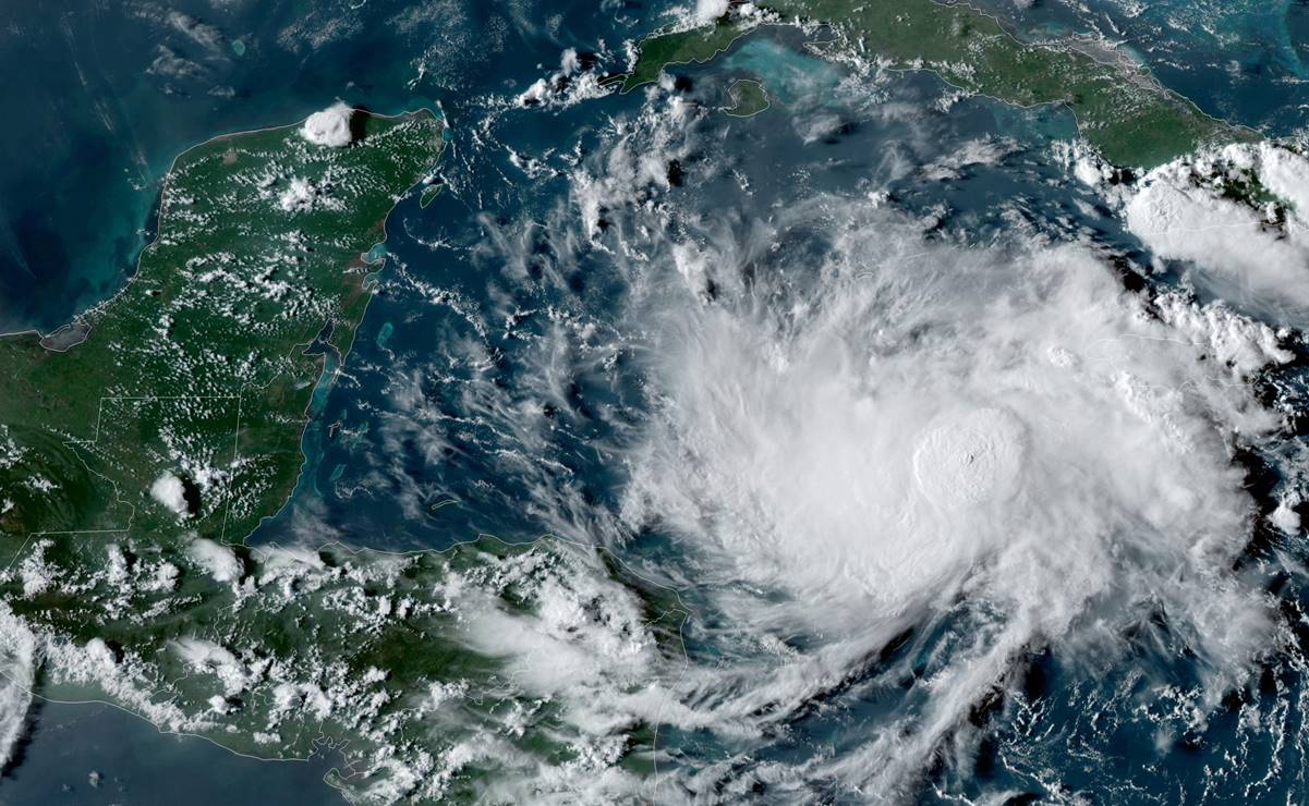 Nana tocó Belice provocando cortes de electricidad e inundaciones