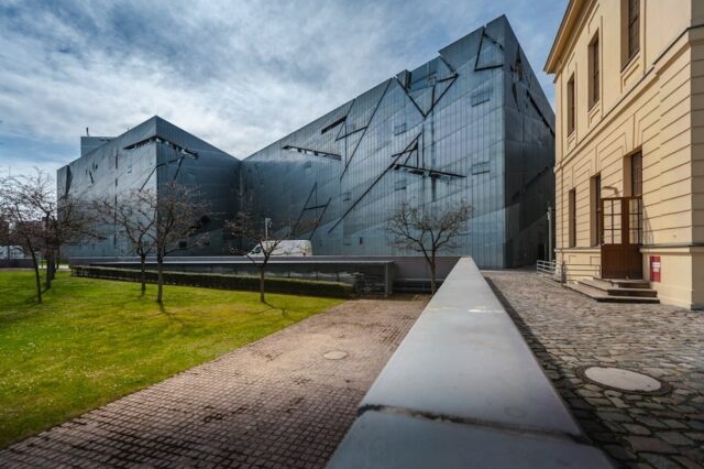 El Sumario - Museo Judío de Fráncfort Reabre sus puertas después de Cinco Años