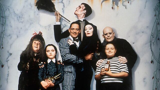 El Sumario - Tim Burton trabaja en una nueva serie sobre “La Familia Addams”