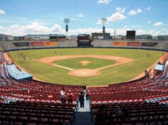 El Sumario - Venezuela evalúa permitir un aforo limitado en los estadios de béisbol
