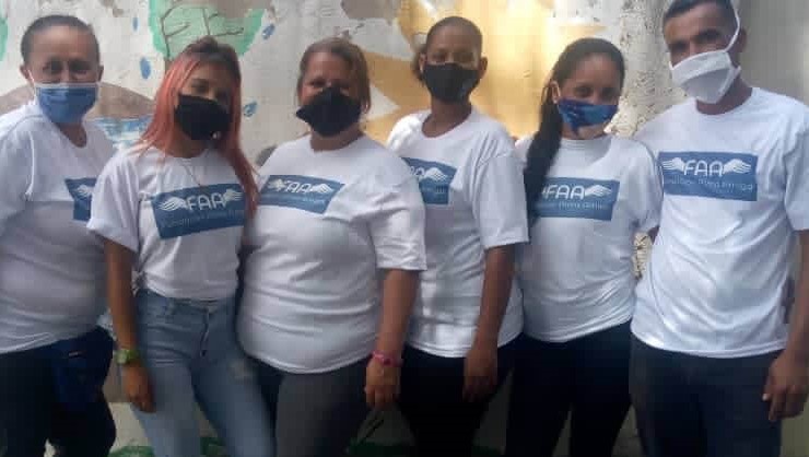 En comunidades petareñas: Fundación Alma Amiga y Enrique Romero apoyaron a 150 abuelos