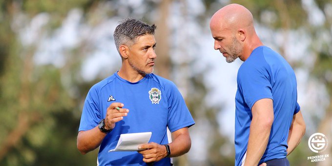 El cuerpo técnico de Maradona renuncia a Gimnasia