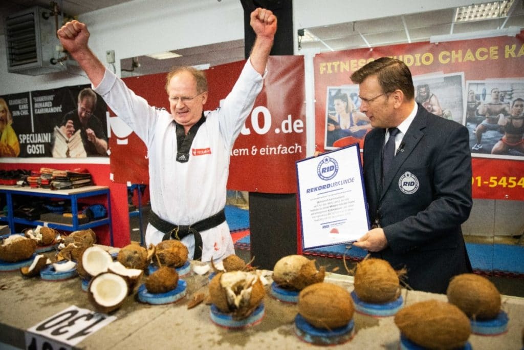 "No es tan grave como parece": Kahrimanovic estableció marca de rotura de cocos
