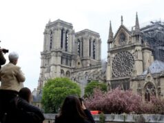 El Sumario - Desde una Notre Dame virtual será la despedida del 2020 en París