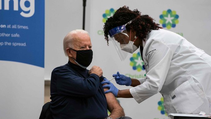 El Sumario - "No hay nada de qué preocuparse": Biden recibió la vacuna anticovid