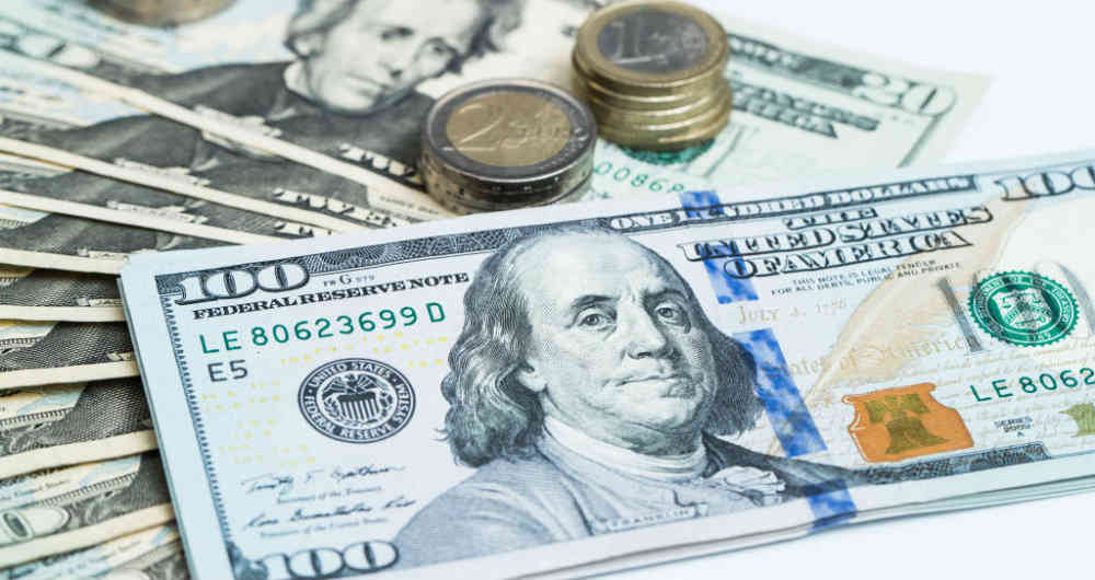 El Sumario - El dólar aumentó 40 % en Venezuela durante los primeros días de 2021