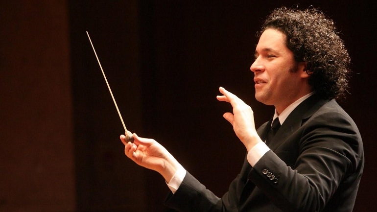 El Sumario - Gustavo Dudamel dirigirá la representación "Otello" en Barcelona