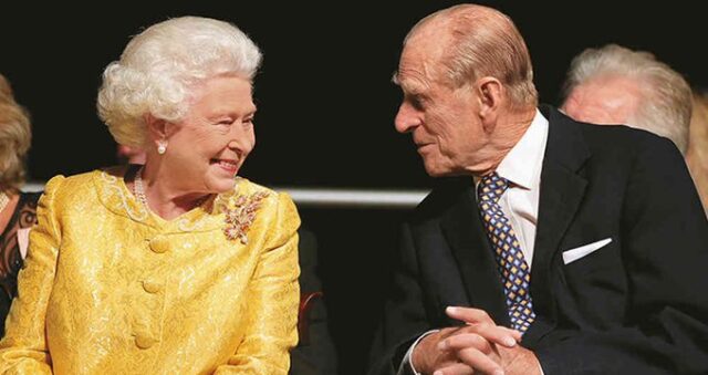La reina Isabel II y el príncipe Felipe recibieron la vacuna anticovid