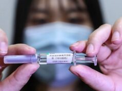 El Sumario - China vacuna a miles de personas antes del Año Nuevo lunar
