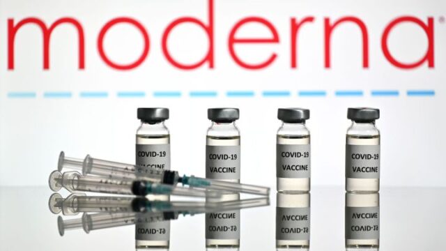 El Sumario - La vacuna de Moderna protege contra las variantes del Covid-19