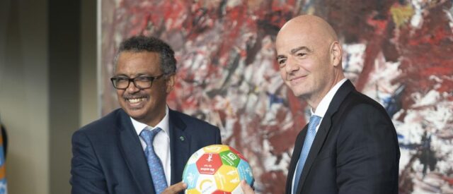El Sumario - La OMS y la FIFA lanzan campaña para promover reparto equitativo de vacunas