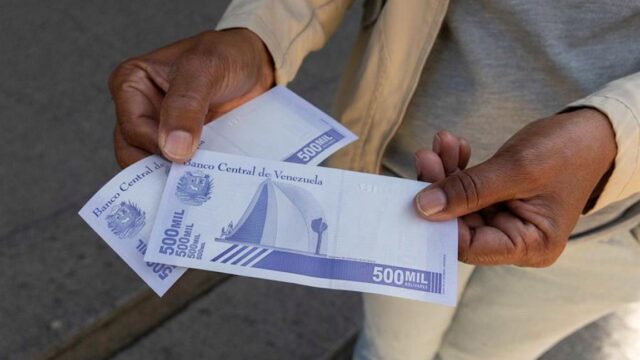 El Sumario - Economista asegura que nuevos billetes no resuelven la hiperinflación en Venezuela