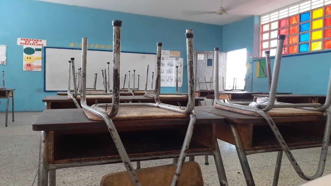 El Sumario - Venezuela suspendió su plan de retorno a clases presenciales