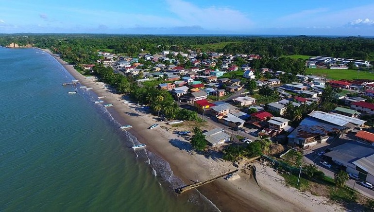 El Sumario - Venezolanos aceleran actualización de datos en Trinidad y Tobago