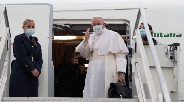 Papa Francisco asegura que “las mujeres llevan adelante la historia”