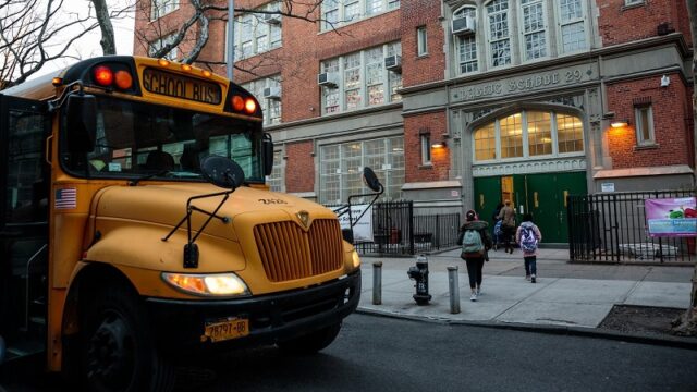 El Sumario - En marzo los institutos retomarán las clases presenciales en Nueva York