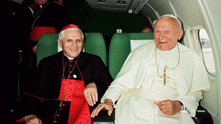 ¿A qué se debe el cambio de nombre de los papas?