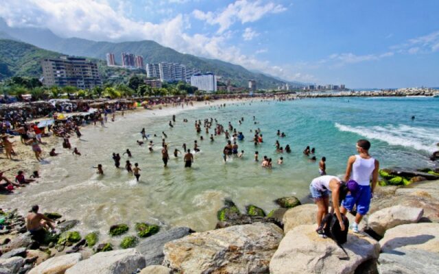 El Sumario - Playas y espacios públicos de La Guaira continuarán cerrados El Sumario - Playas y espacios públicos de La Guaira continuarán cerrados