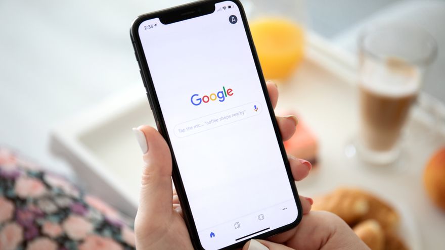 El Sumario - Nueva función en el Asistente de Google podrá localizar teléfonos iPhone