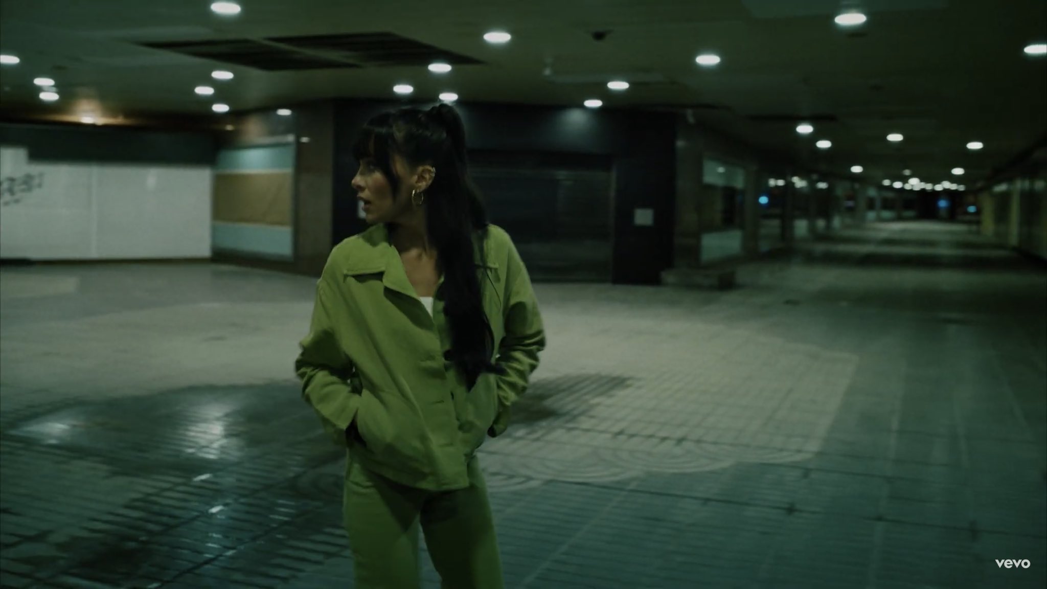 Aitana visibiliza la inseguridad que sufren las mujeres con “Ni una más”