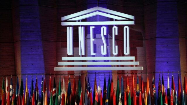 El Sumario - Unesco presenta nueva guía educativa para frenar la desinformación en Internet
