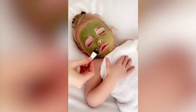El Sumario - Madre e hija disfrutan de una sesión de spa juntas en casa El Sumario - Madre e hija disfrutan de una sesión de spa juntas en casa