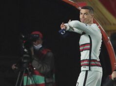 El Sumario - Subastan un brazalete de capitán de Cristiano Ronaldo por una buena causa