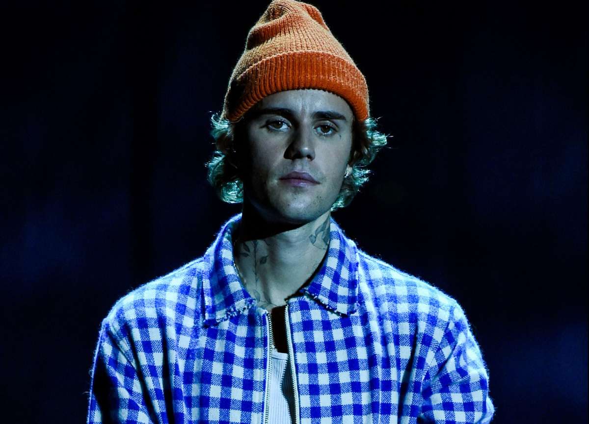 Justin Bieber publica por sorpresa el disco "Freedom"