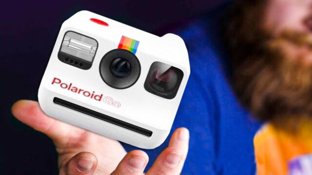 El Sumario - Polaroid presentó su cámara analógica instantánea más pequeña