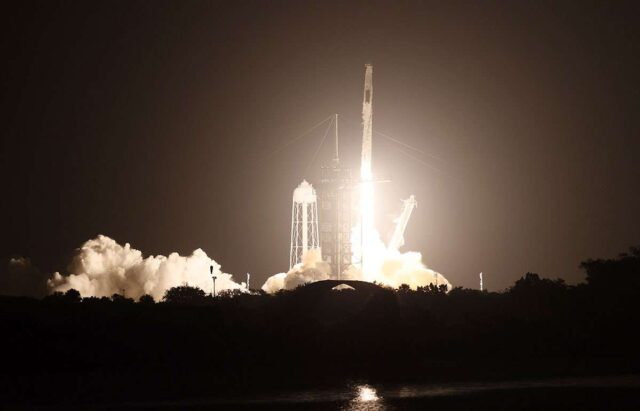 El Sumario- SpaceX lanzó al espacio 52 satélites más para su red de internet Starlink