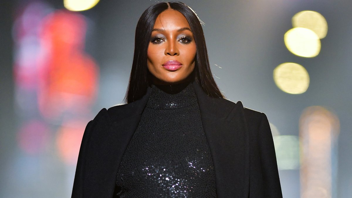 El Sumario - Naomi Campbell se convierte en madre primeriza a sus 50 años de edad