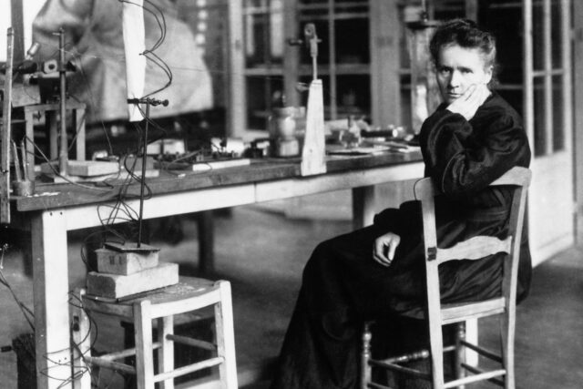 El Sumario - Polonia planea comprar la casa de verano de Marie Curie en París El Sumario - Polonia planea comprar la casa de verano de Marie Curie en París