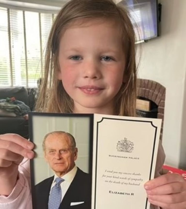 El Sumario - Isabel II responde carta de condolencias enviada por una niña de 5 años