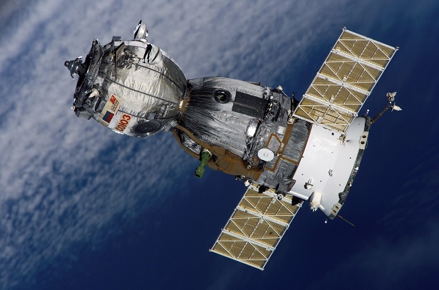 Agencia espacial rusa venderá una cápsula de descenso Soyuz