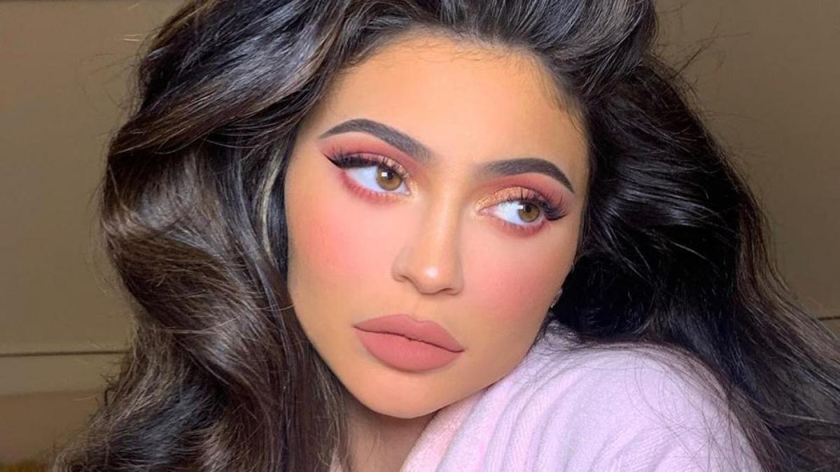 El Sumario - Kylie Jenner planea lanzar una línea de trajes de baño