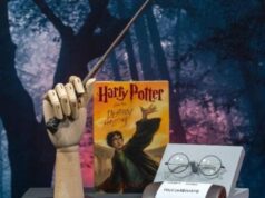 El Sumario - Subastarán una varita y los anteojos de las películas de Harry Potter