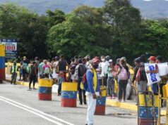 El Sumario - Colombia reabrirá gradualmente los pasos fronterizos con Venezuela