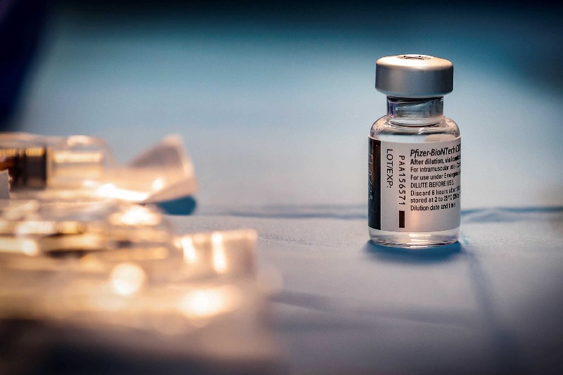 El Sumario - BioNTech y Pfizer fabricarán dosis contra el Covid-19 en Sudáfrica