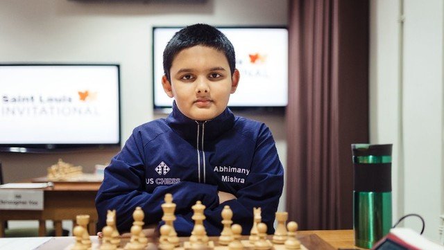 El Sumario - Abhimanyu Mishra se convierte en el Gran Maestro más joven del ajedrez