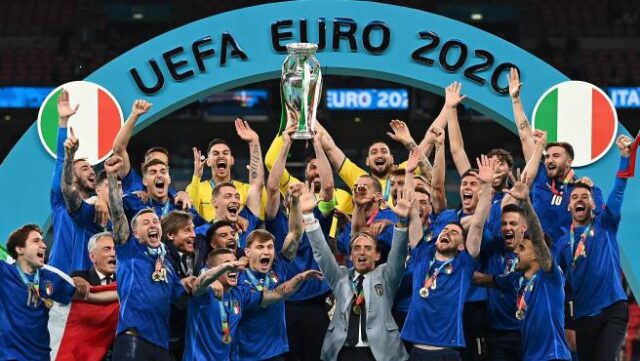 El Sumario - OMS mira con preocupación celebración por la Eurocopa