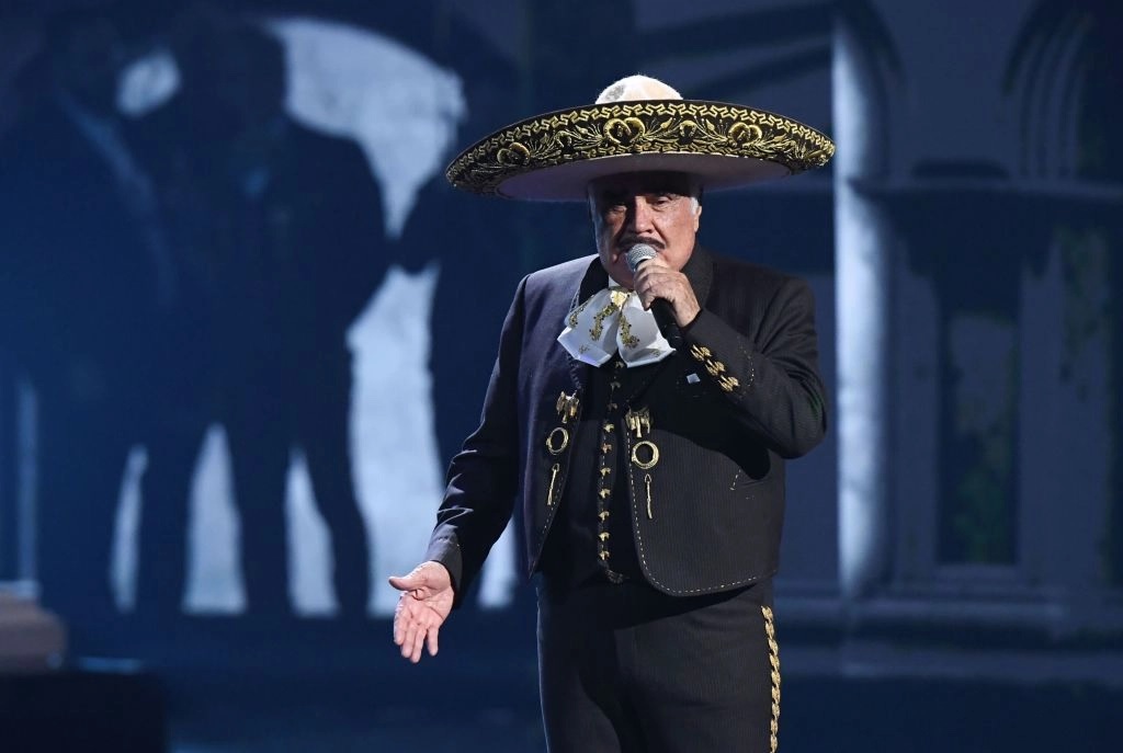EL Sumario - Vicente Fernández es dado de alta luego de estar hospitalizado de emergencia